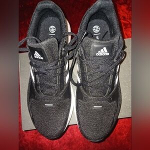 NEW Adidas unisex Black/White Running Shoes